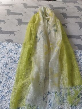 Lightweight Green and White Floral Scarf